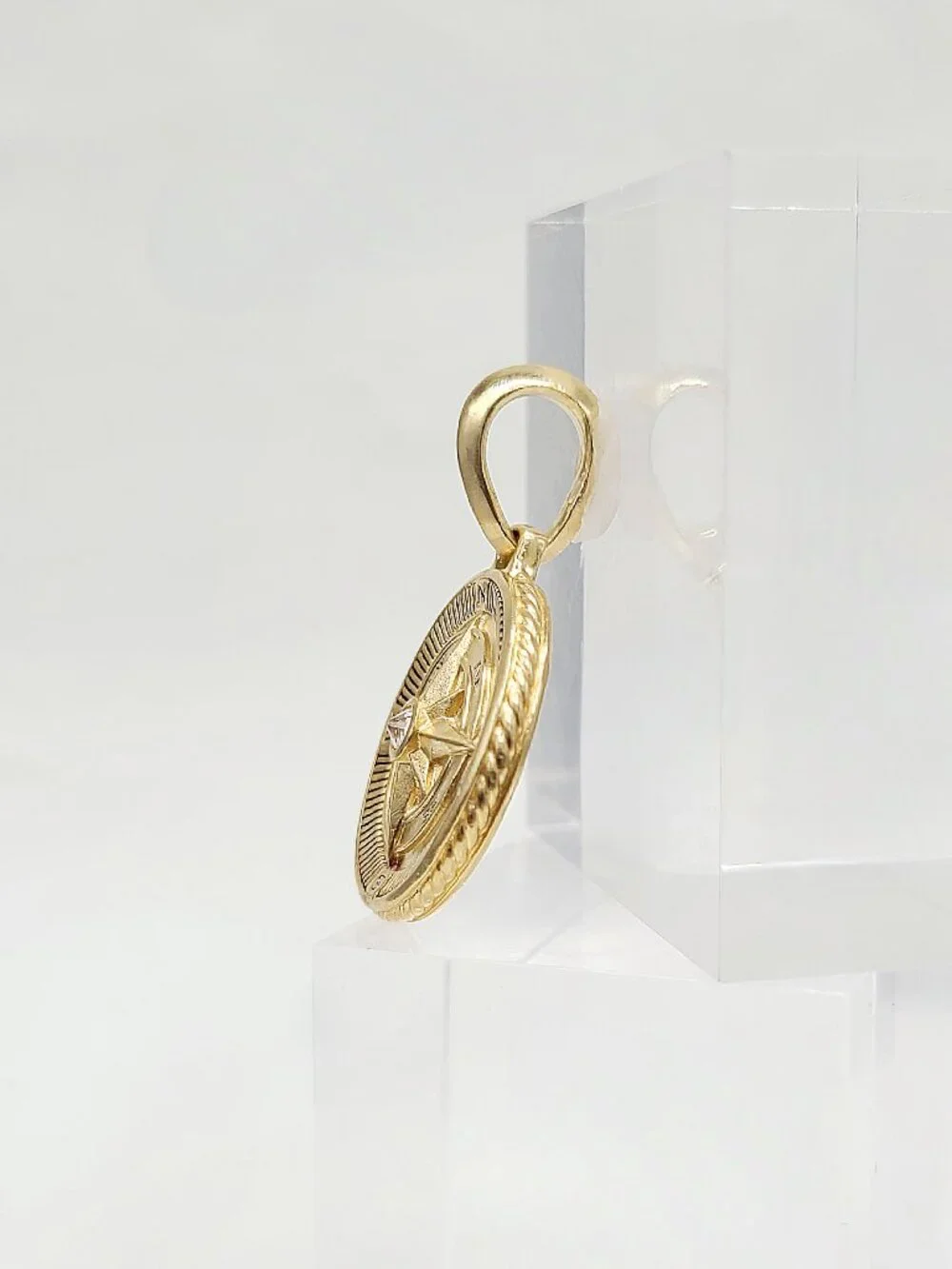 David Yurman Maritime Compass Amulet in 18K Yellow Gold w/ Center Diamond - 20mm